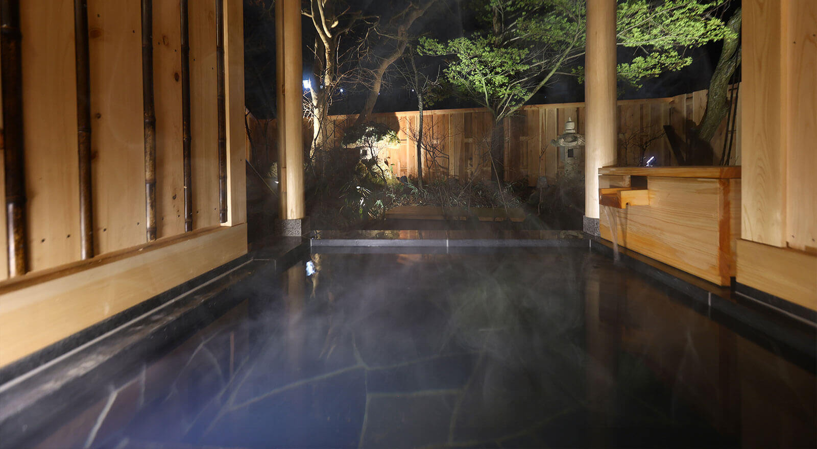 信州 渋温泉の宿　渋ホテル　貸切露天風呂